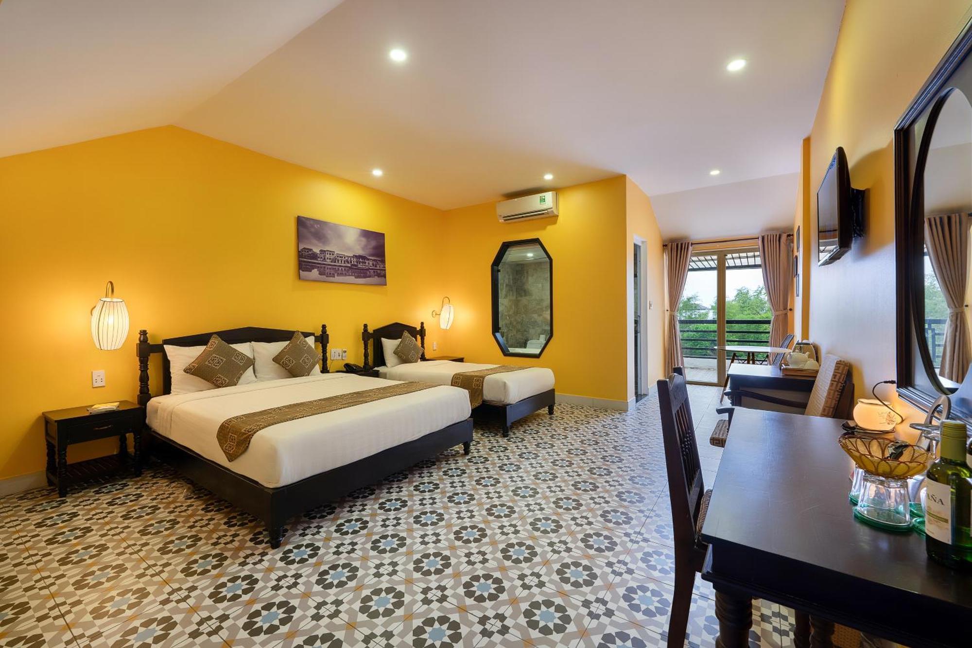 Golden Bell Homestay Hoi An Exterior photo