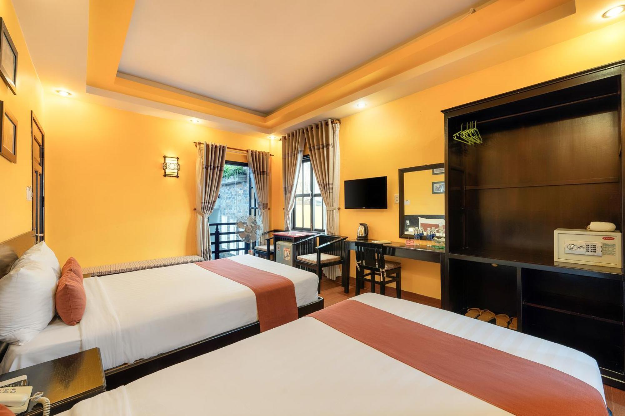 Golden Bell Homestay Hoi An Exterior photo